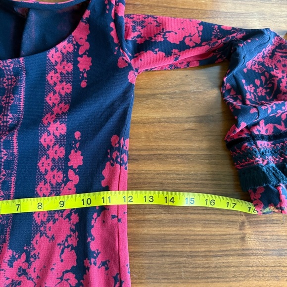 FUZZI Rossi Flare Red and Black Sleeve Blouse XS - Picture 10 of 11